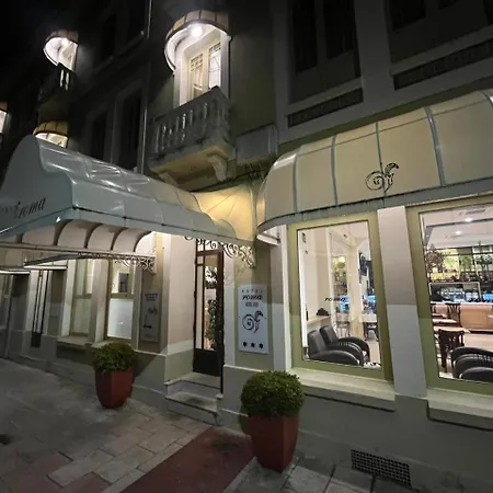 酒店 Roma 3*
