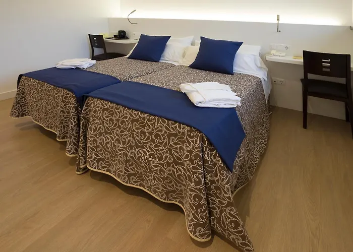 Roma 3* Саррия